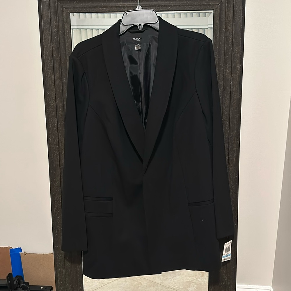 NWT Alfani Blazer in Black